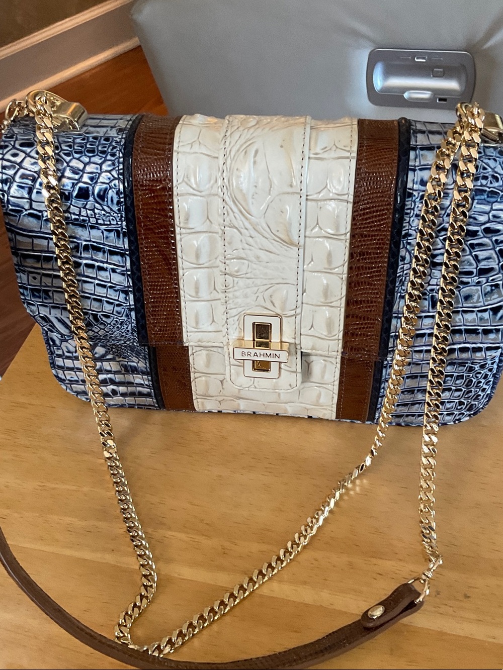 Gorgeous Brahmin 3 toned leather pocketbook blue brown ivory